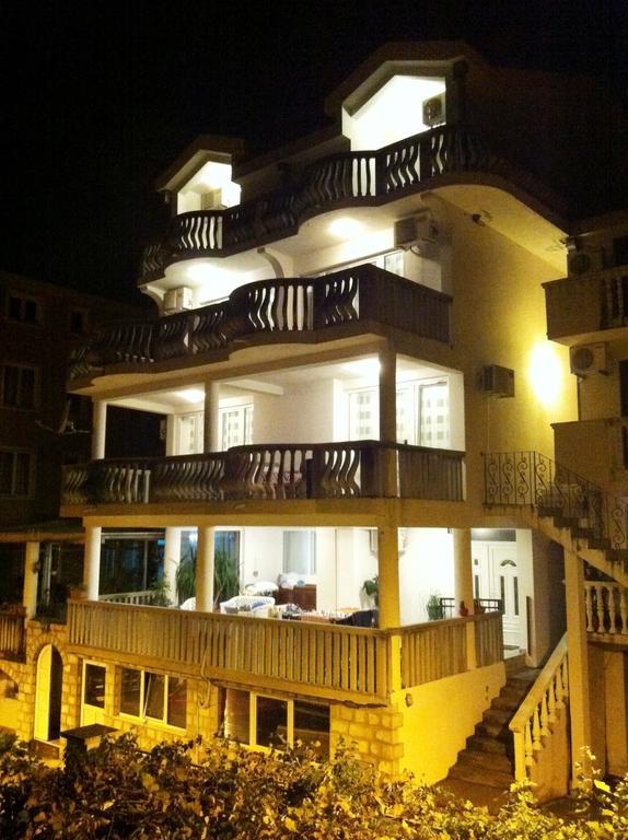 בודווה Apartments Kuljaca מראה חיצוני תמונה