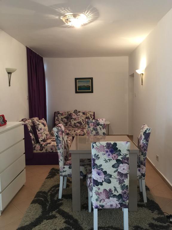 בודווה Apartments Kuljaca מראה חיצוני תמונה
